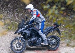 BMW R1300GS 2023 prueba off-road