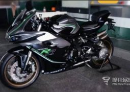 CFMoto 1000 RR V4