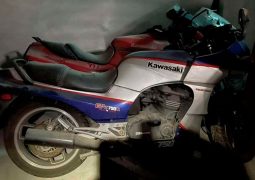 Honda Kawasaki Suzuki motos abandonadas