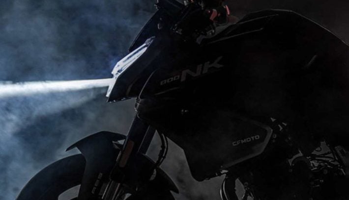 CFMoto 800 NK muestra