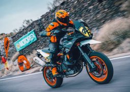 KTM 890 SMT 2023