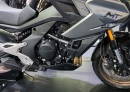 CFMoto 700MT