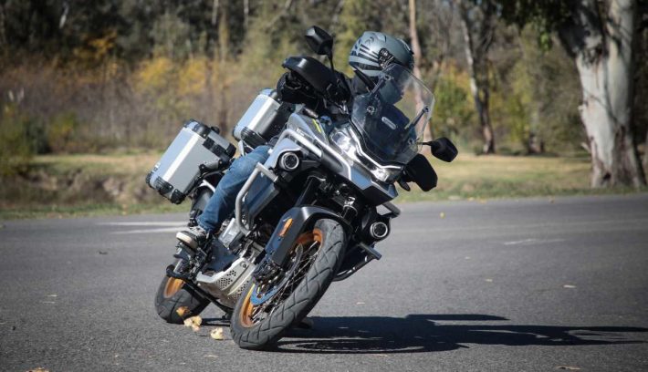 CFMoto 800MT