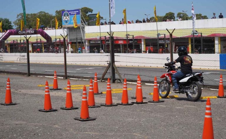 Honda Safety: cuatro recomendaciones para estacionar una moto