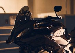 BMW M1000XR prototipo lanzamiento