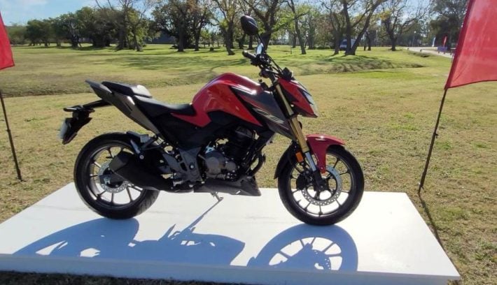 Honda CB300F Twister
