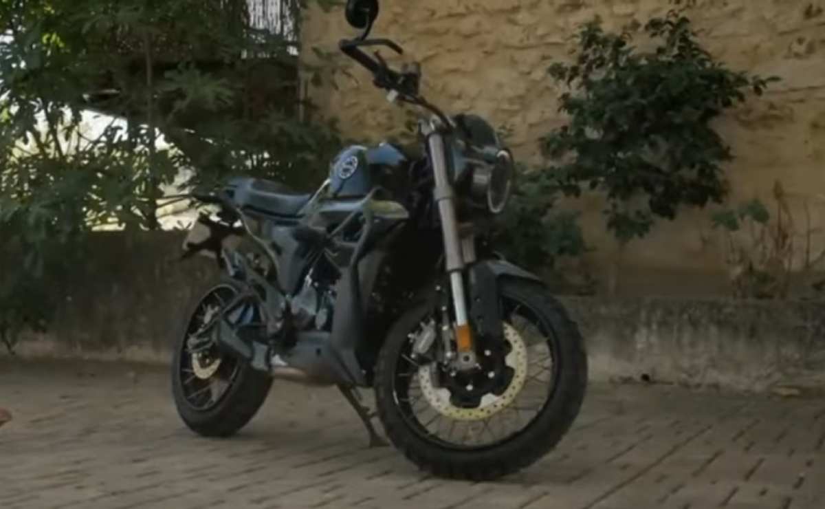 Zontes moto 3 cilindros motor Yamaha