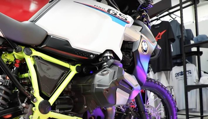 BMW R1250GS modificada