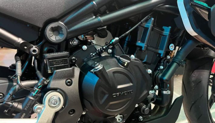 CFMoto 450NK
