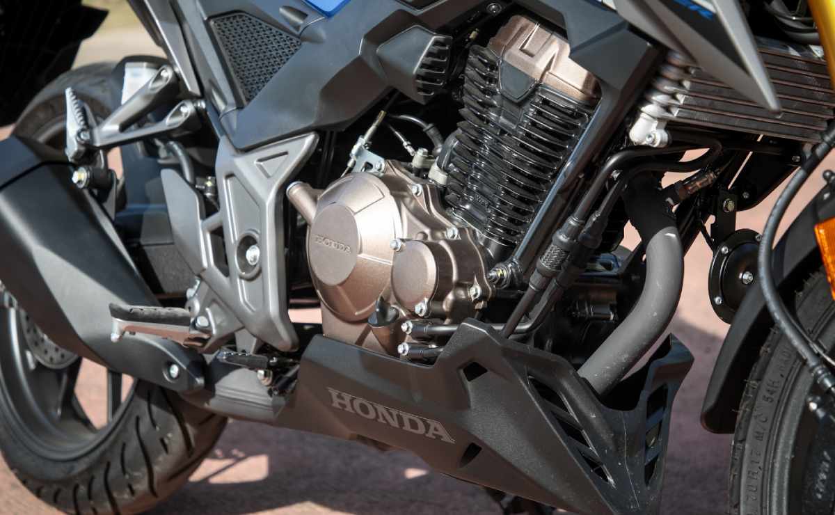Honda CB300F Twister 300