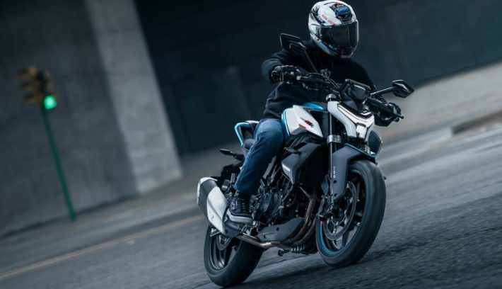 Resumen semanal Honda Royal Enfield CFMoto 450NK