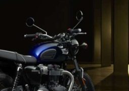 Triumph Bonneville Stealth Edition