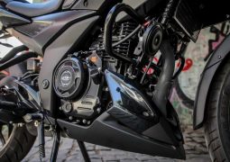 Bajaj N250