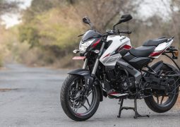 Bajaj NS160