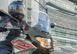 Kawasaki Versys pruebas en India contra Royal Enfield Himalayan y Honda
