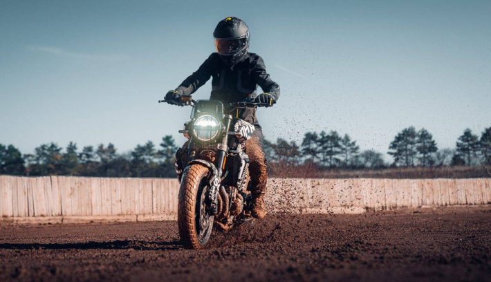 Husqvarna Svartpilen 801