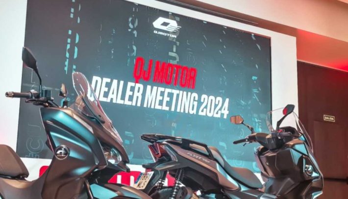 Los chinos presentan una completa gama de scooters