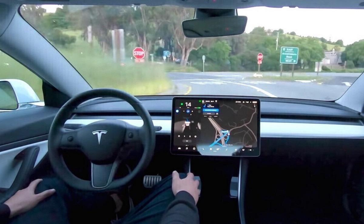 El piloto automático de Tesla ¿Es un peligro para los motociclistas