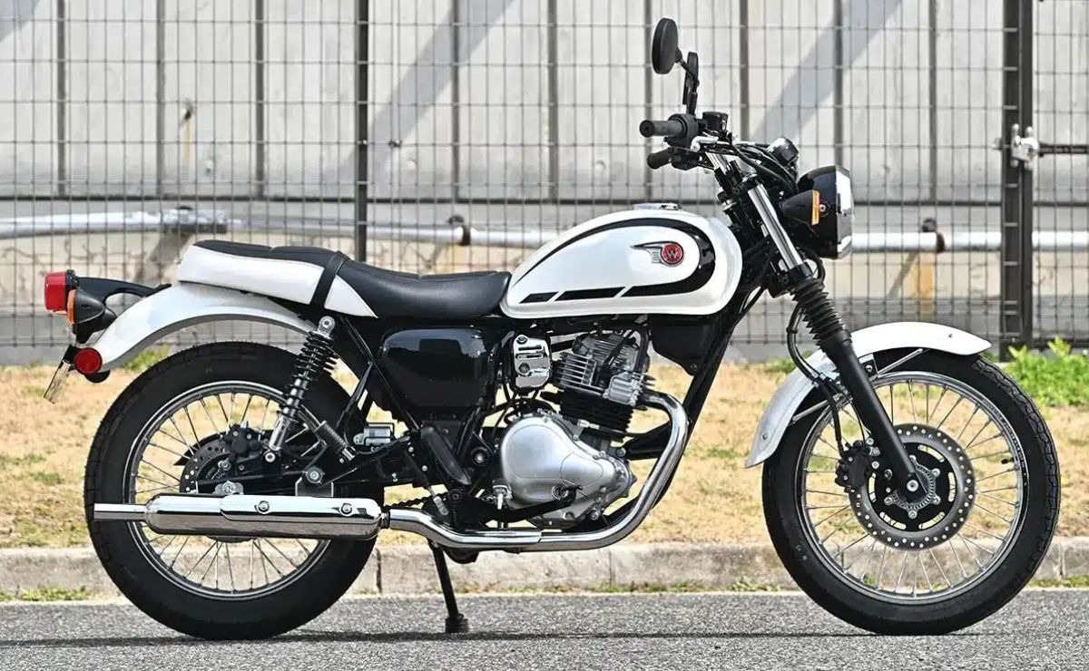 Kawasaki evoca la nostalgia con la presentación de dos motos icónicas