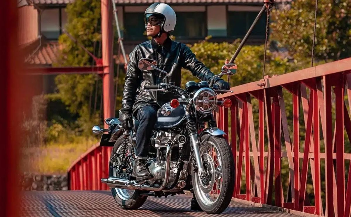 Kawasaki evoca la nostalgia con la presentación de dos motos icónicas