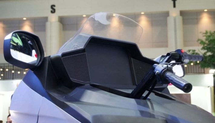 Moto touring versus Honda y Harley-Davidson