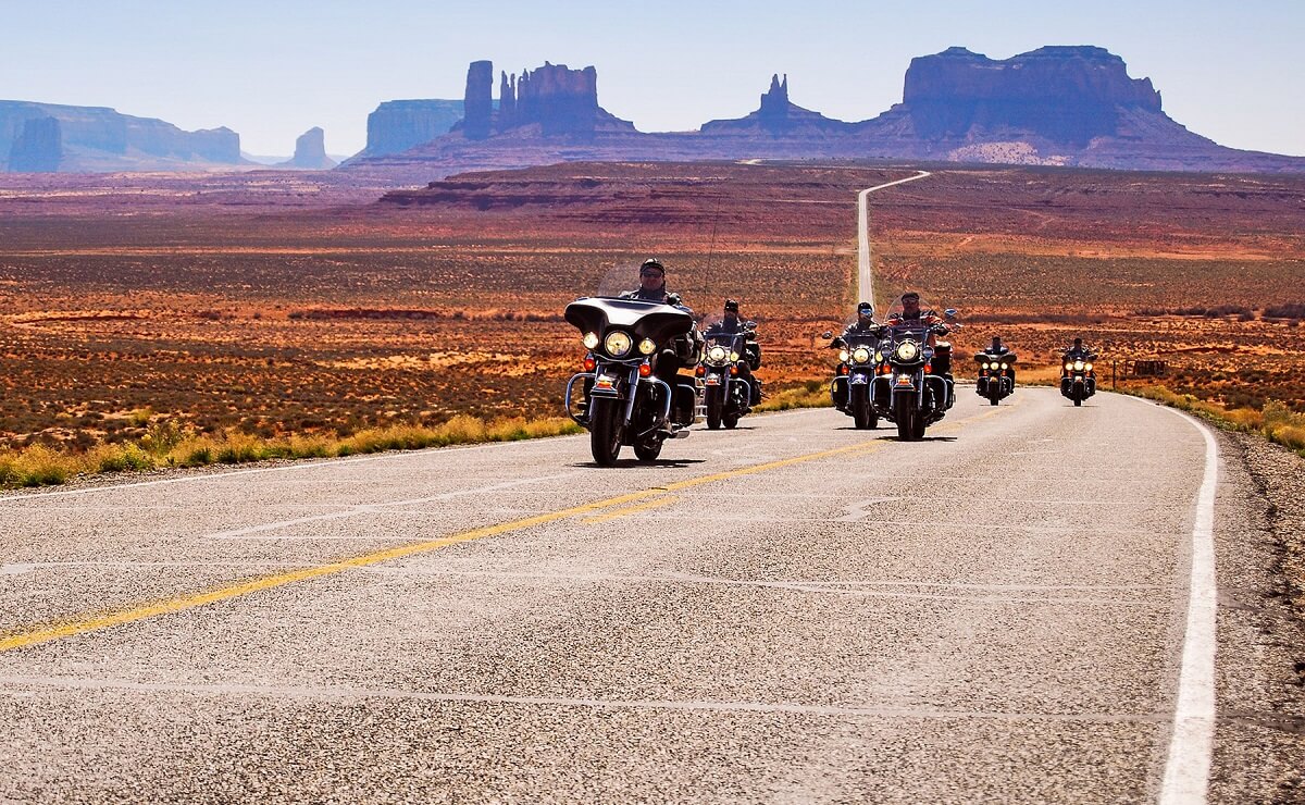 Normas para viajar en moto en USA