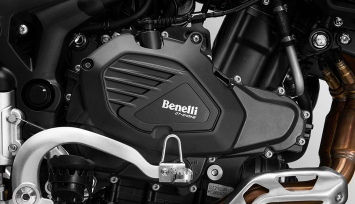 Benelli TRK 552 y TRK 552 X