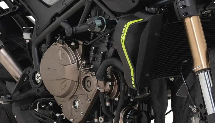 QJMotor SRK 900