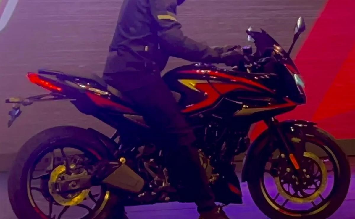 Bajaj Pulsar F250 2024 precio, detalles y diferencias con respecto a