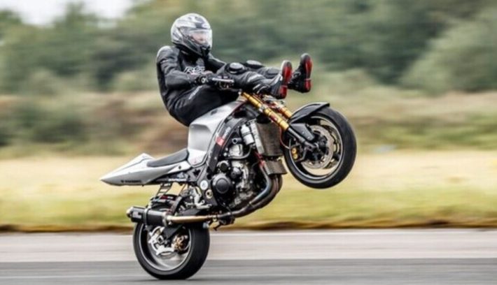 Desde intrépidas wheelies hasta un cambio de conductor: los Record Guiness de velocidad en moto más.