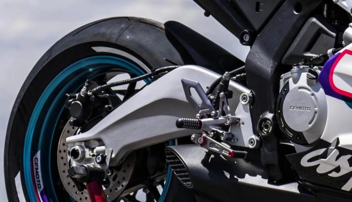 El modelo más deportivo de CFMoto ya tiene luz verde y comenzará su producción
