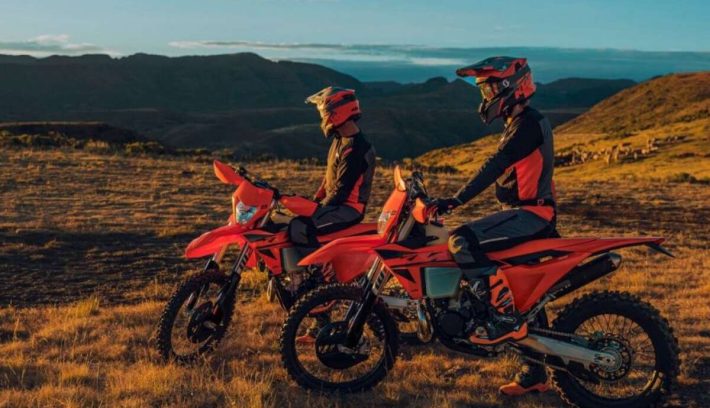 KTM renueva su gama enduro y revive a uno de sus integrantes