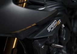 Triumph Speed Triple 1200 RR Breitling