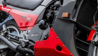 Historia y características de la Kawasaki GPZ 900 R, la moto deportiva que dio origen a la gama Ninja