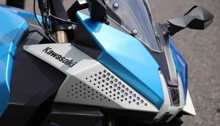 Kawasaki presentó una especial moto con nueva tecnología de impulsión: funciona, tiene fecha y no es eléctrica