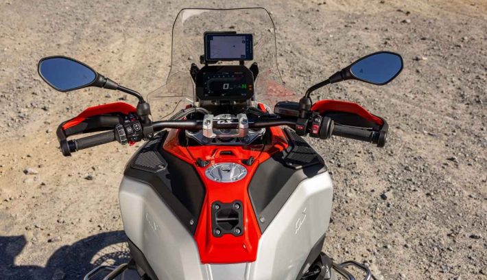 moto trail BMW R 1300 GS Adventure