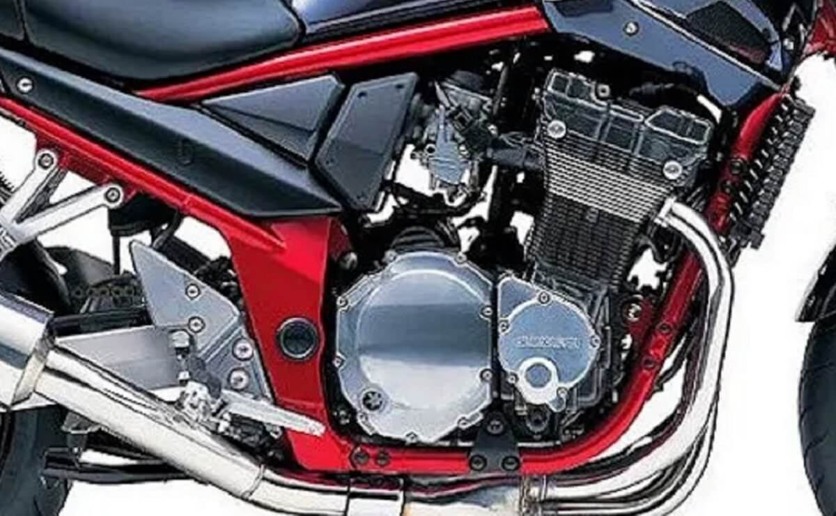 ¿Por qué la GSF 1200 N Bandit es una de las motos más recordadas de Suzuki?