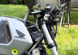 A esta Honda Grom le metieron un motor Ducati de casi 200 CV y así es como quedó