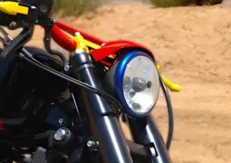 Esta Harley Davidson le rinde tributo a la infancia de muchos con su aspecto customizado