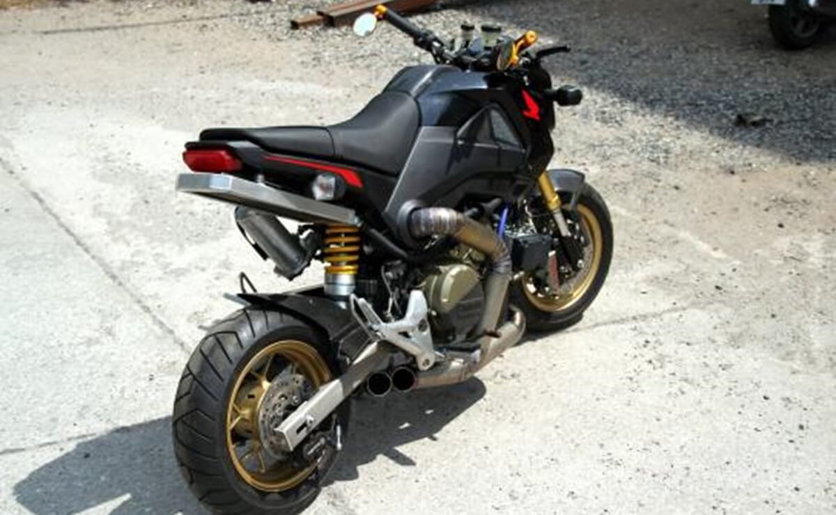 Honda Grom y su transformacion en una moto deportiva