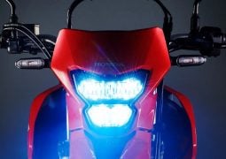Honda Tornado 300 luz
