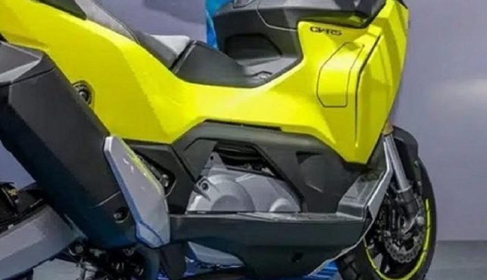 Kymco CV-R5, la moto scooter que será también aventurera