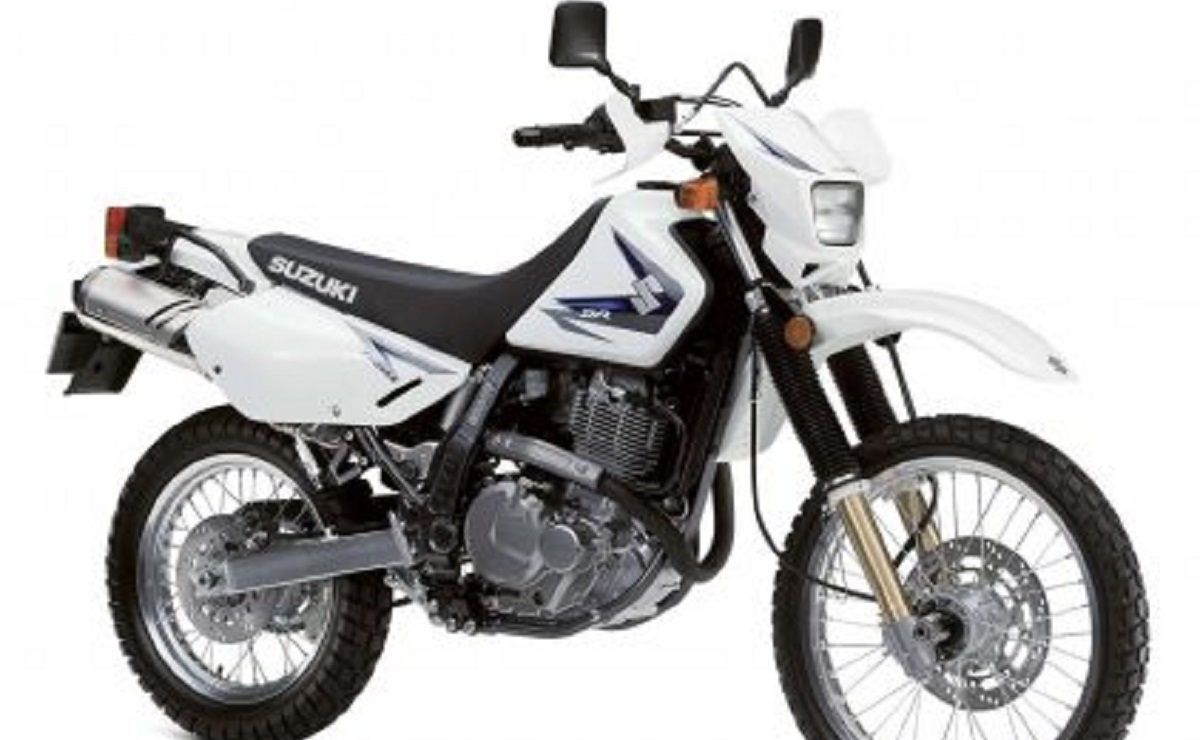 Suzuki DR 650 SE con la misma esencia