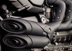 Triumph Rocket 3 tubo de escape 1