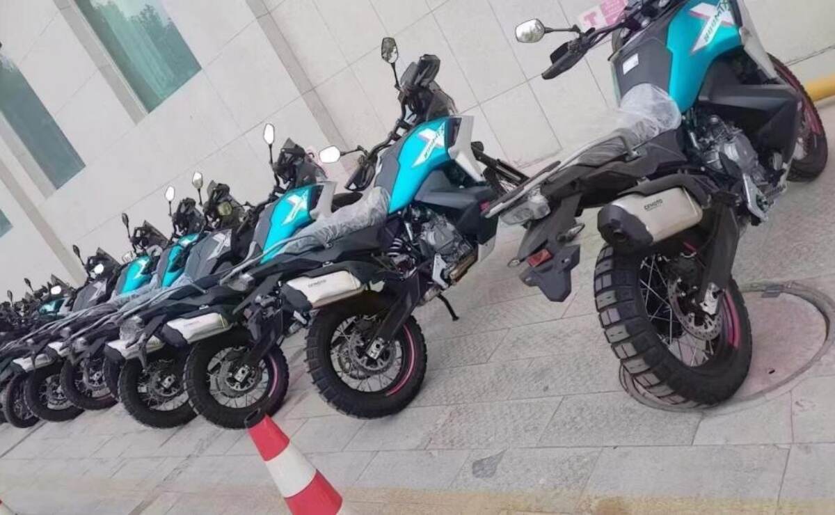 CFMoto 800 MT-X flota