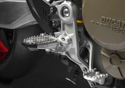 Ducati Hypermotard 698 Mono y sus componentes para ser un modelo único