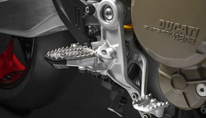 Ducati Hypermotard 698 Mono y sus componentes para ser un modelo único