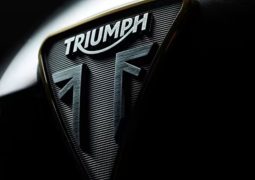 Triumph adelanta su próxima deportiva clásica: ¿Actualización en puerta?