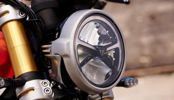 Triumph renovó su modelo más exitoso y sumó una nueva versión