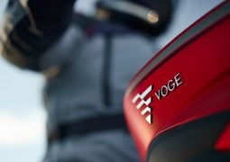 Voge mete su maxitrail entre las motos más vendidas: se trata de este modelo